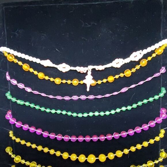 Bundle of 9 Girls Necklaces - Picture 3 of 3